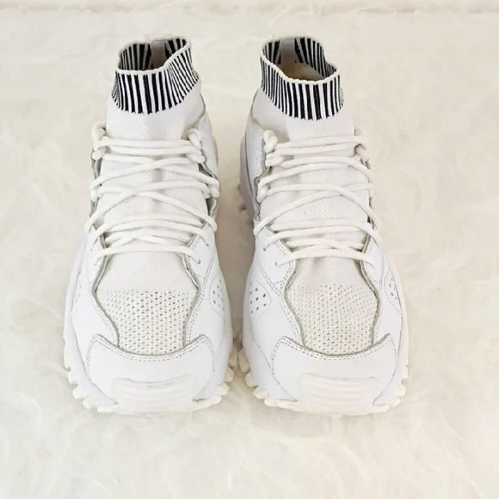 Adidas White Seeulater Athletic Shoes men, sz. 9